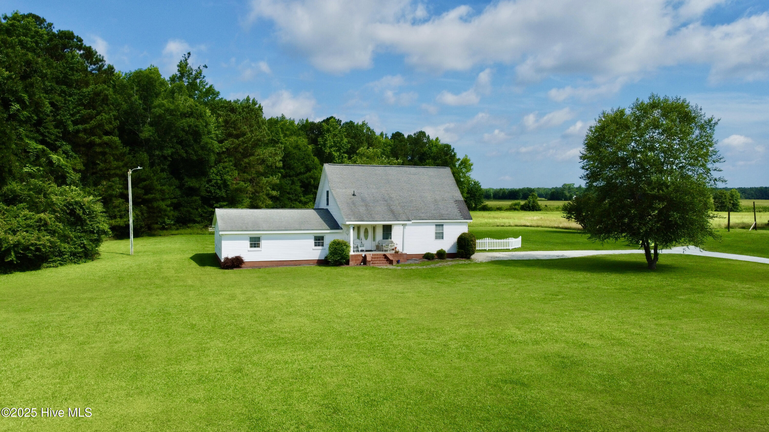 1791 Dover Fort Barnwell Road Dover, NC 28526 - Photo 7 of 31 67F8C2FA-F622-4A92-ABEE-94160420524C_1_2