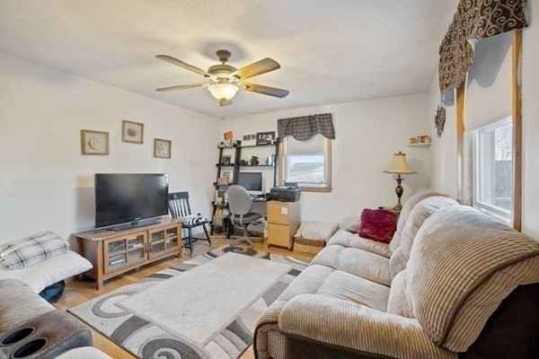 6 Sandra Road Peabody, MA 01960 - Photo 7 of 15 Gallery Image 7