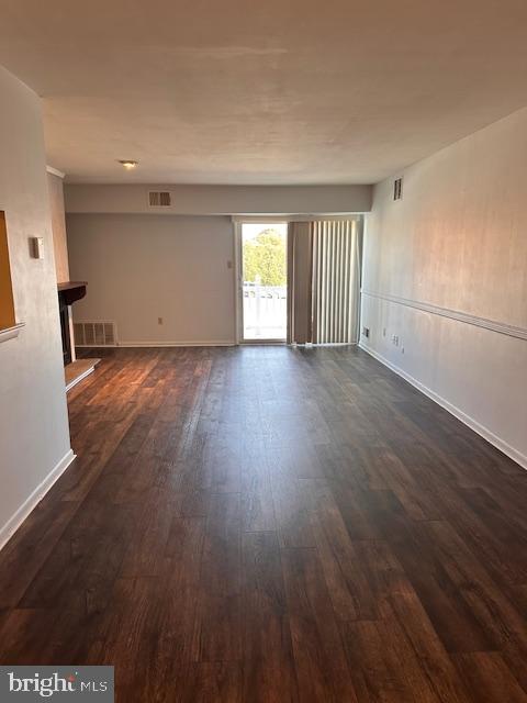 2900 State Hill Road, Unit I12 Reading, PA 19610 - Photo 2 of 14 an empty room with wooden floor and windows