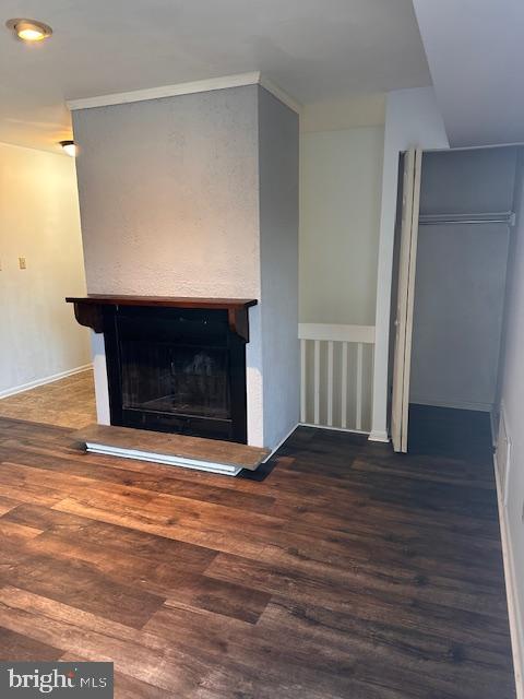 2900 State Hill Road, Unit I12 Reading, PA 19610 - Photo 5 of 14 a view of empty room with wooden floor and fireplace