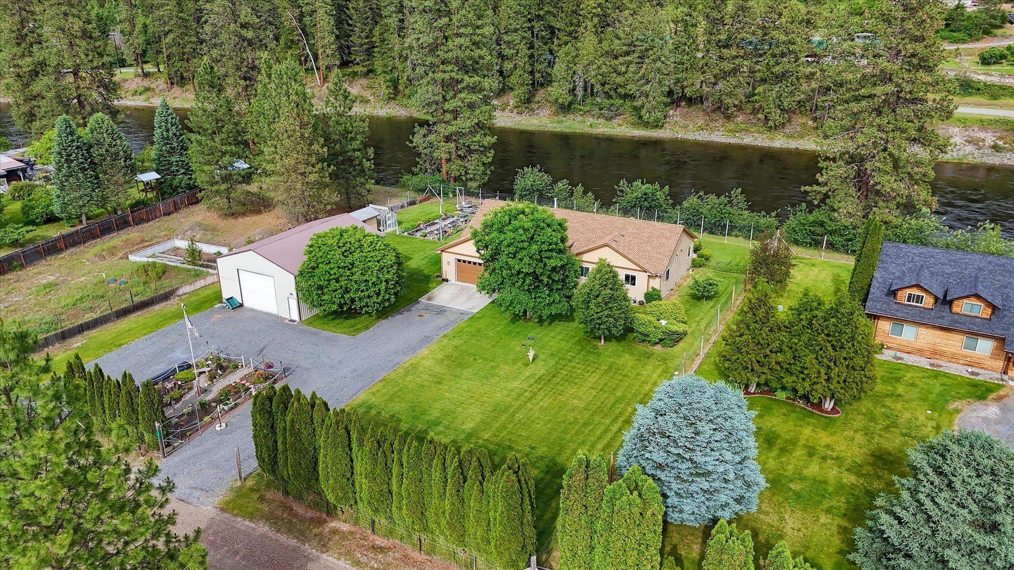 61 Paradise Cove Road Kettle Falls, WA 99141 - Photo 1 of 37