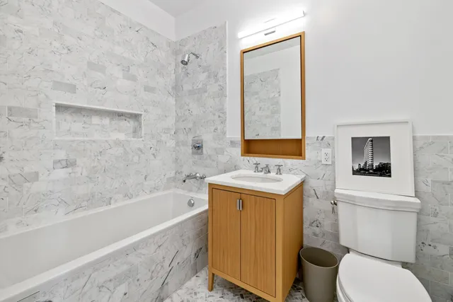 $6,995,000 | 555 West End Avenue, Unit 4W | Upper West Side