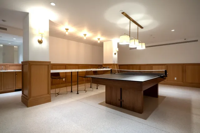 $6,995,000 | 555 West End Avenue, Unit 4W | Upper West Side