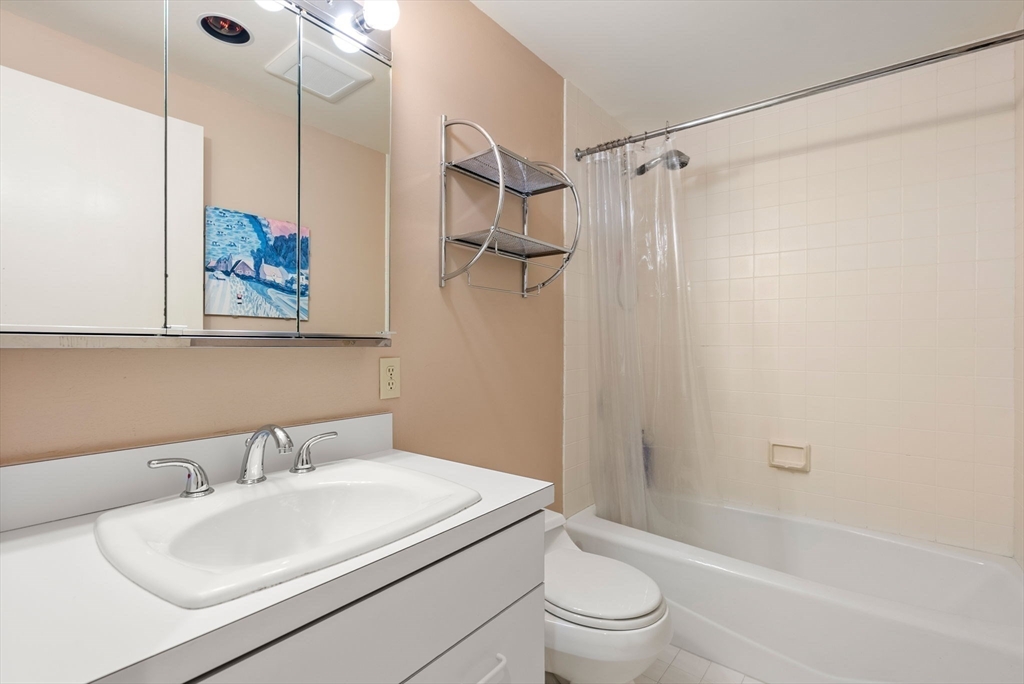 115 Algonquin Road, Unit 115 Chestnut Hill, MA 02467 - Photo 21 of 23 Gallery Image 21
