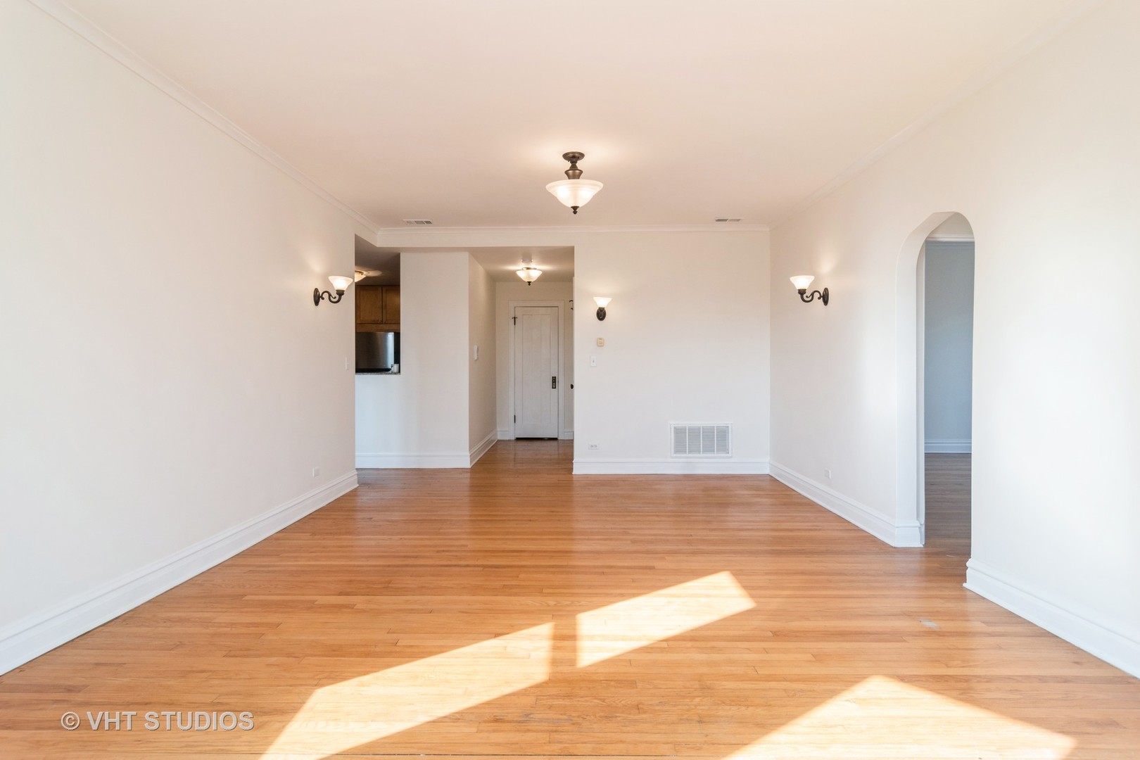 2901 West Arthur Avenue, Unit 3 Chicago, IL 60645 - Photo 4 of 13 a view of an empty room