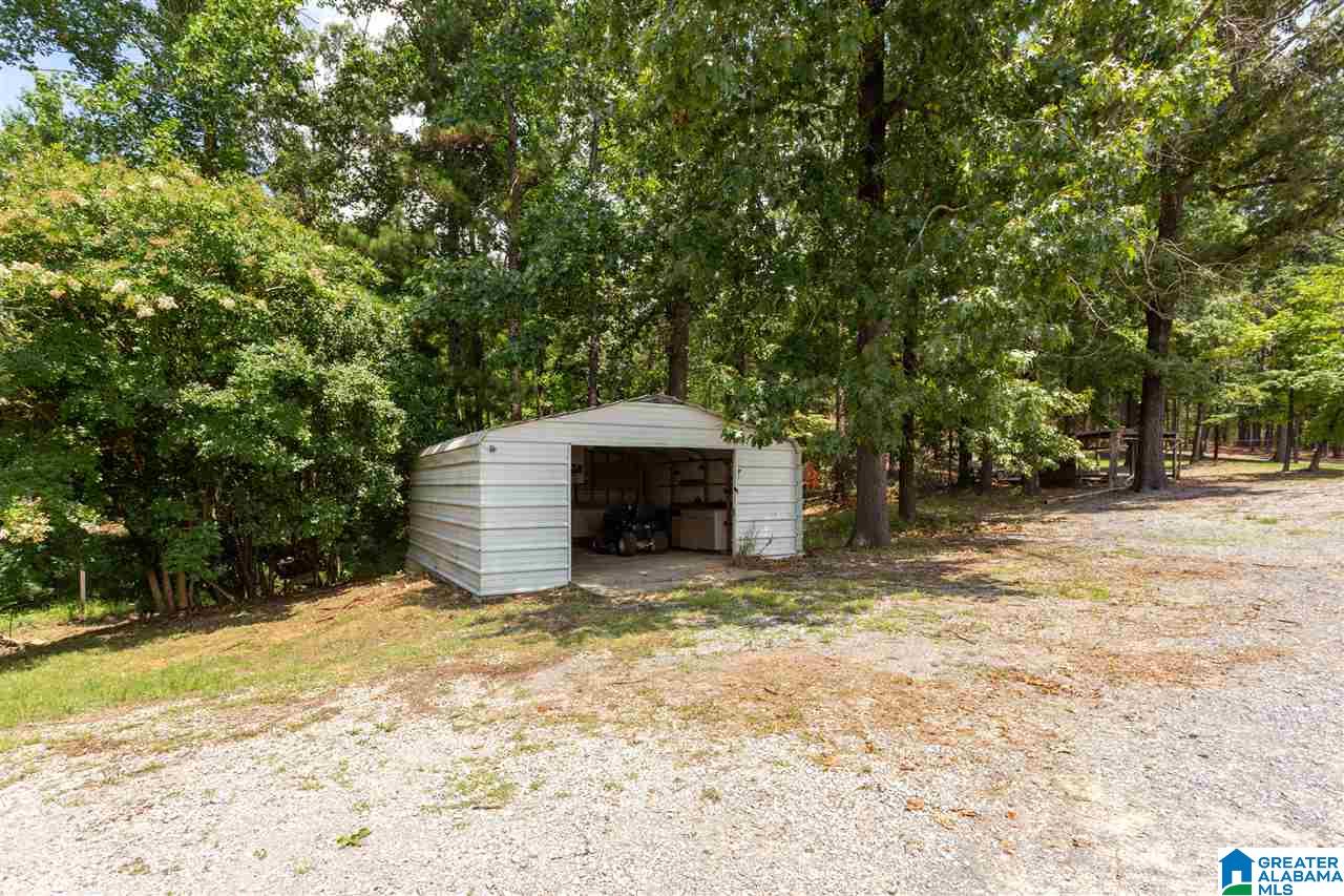 205 Hilltop Road Leeds, AL 35094 - Photo 32 of 37
