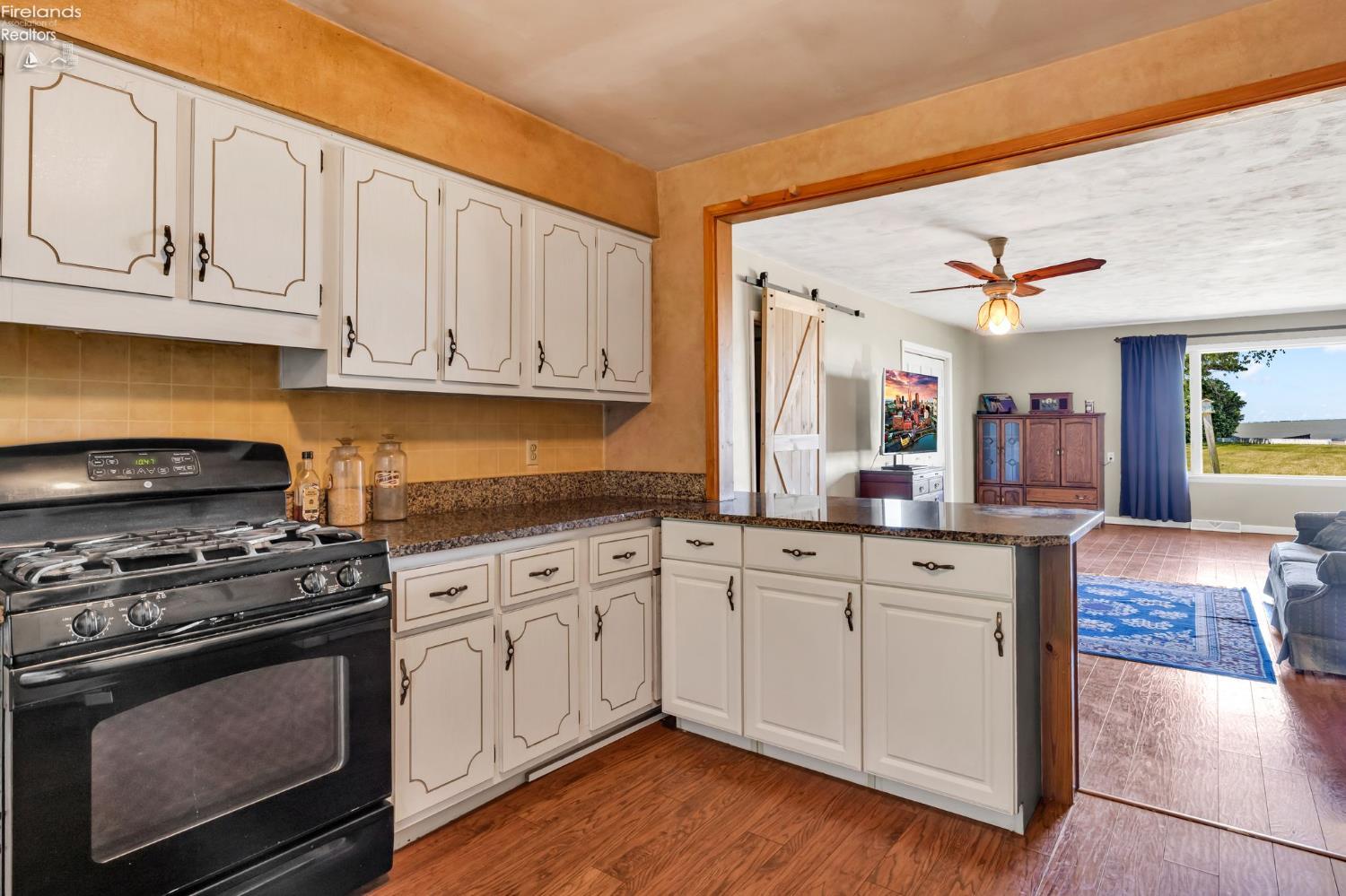 2637 East Sand Road Port Clinton, OH 43452 - Photo 31 of 62 Gallery Image 31