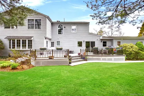 $2,498,000 | 58 Hummingbird Drive, East Hills, NY 11576