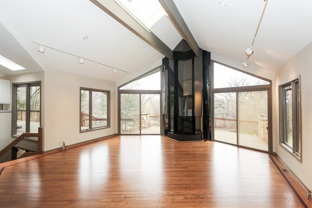 24500 North Kelsey Road Chicago, IL 60646 - Photo 2 of 24