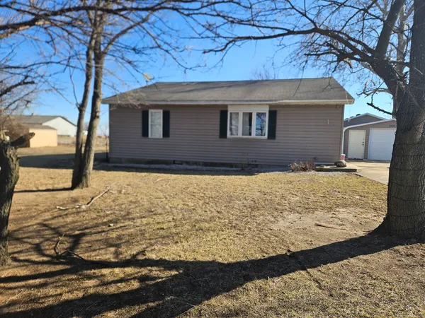 $139,900 | 1408 North State Route, Momence, IL 60954