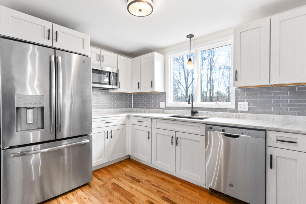 215 North Gorham Road Gorham, ME 04038 - Photo 10 of 64 DSC07336