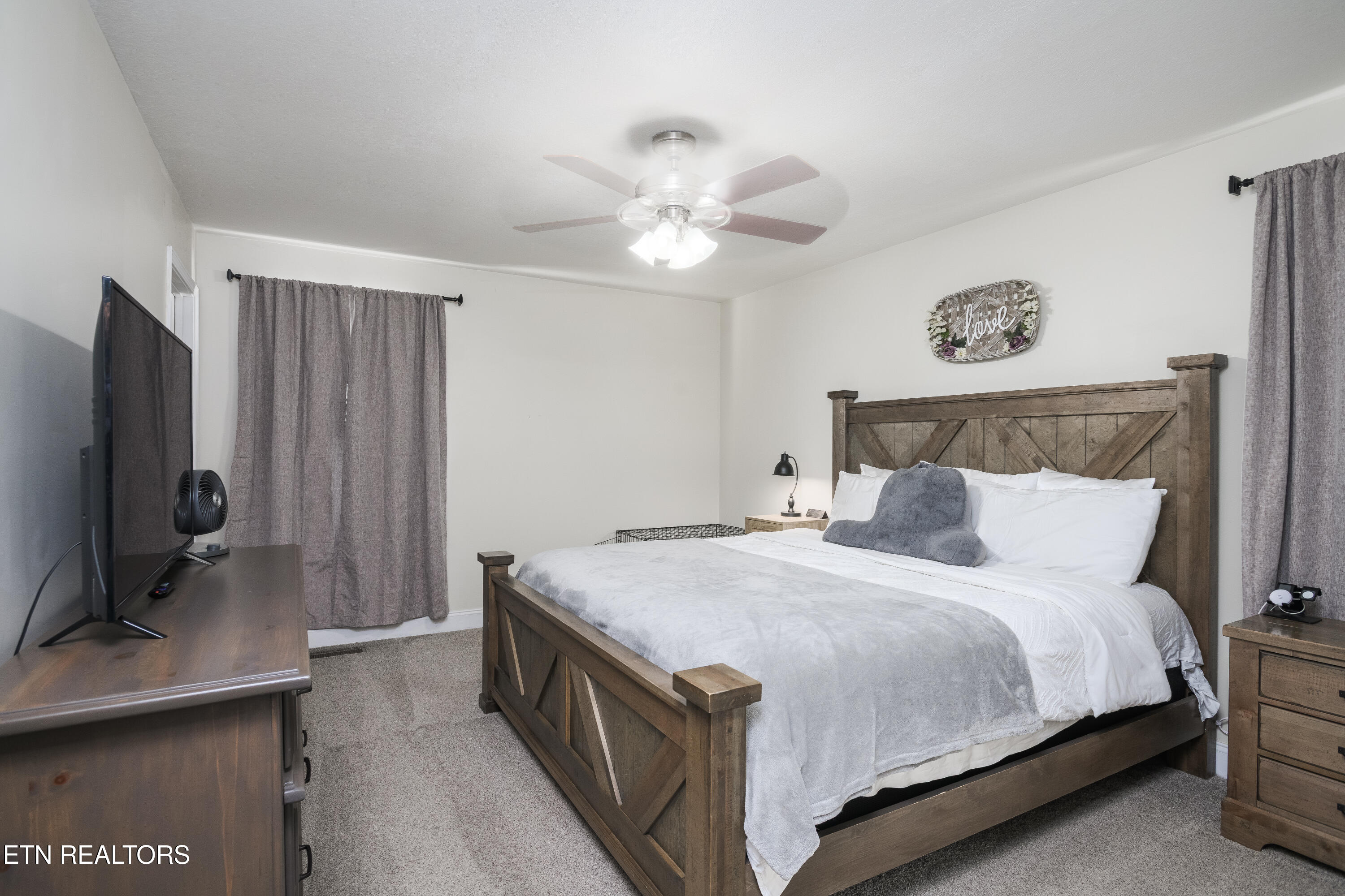 297 Parks Circle Harrogate, TN 37752 - Photo 16 of 30 297 Parks Cir-0019