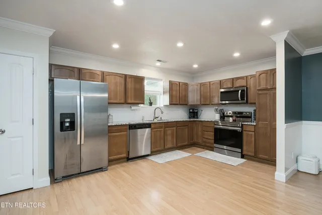 $324,500 | 297 Parks Circle, Harrogate, TN 37752