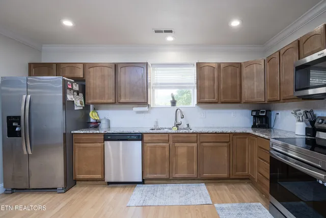 $324,500 | 297 Parks Circle, Harrogate, TN 37752