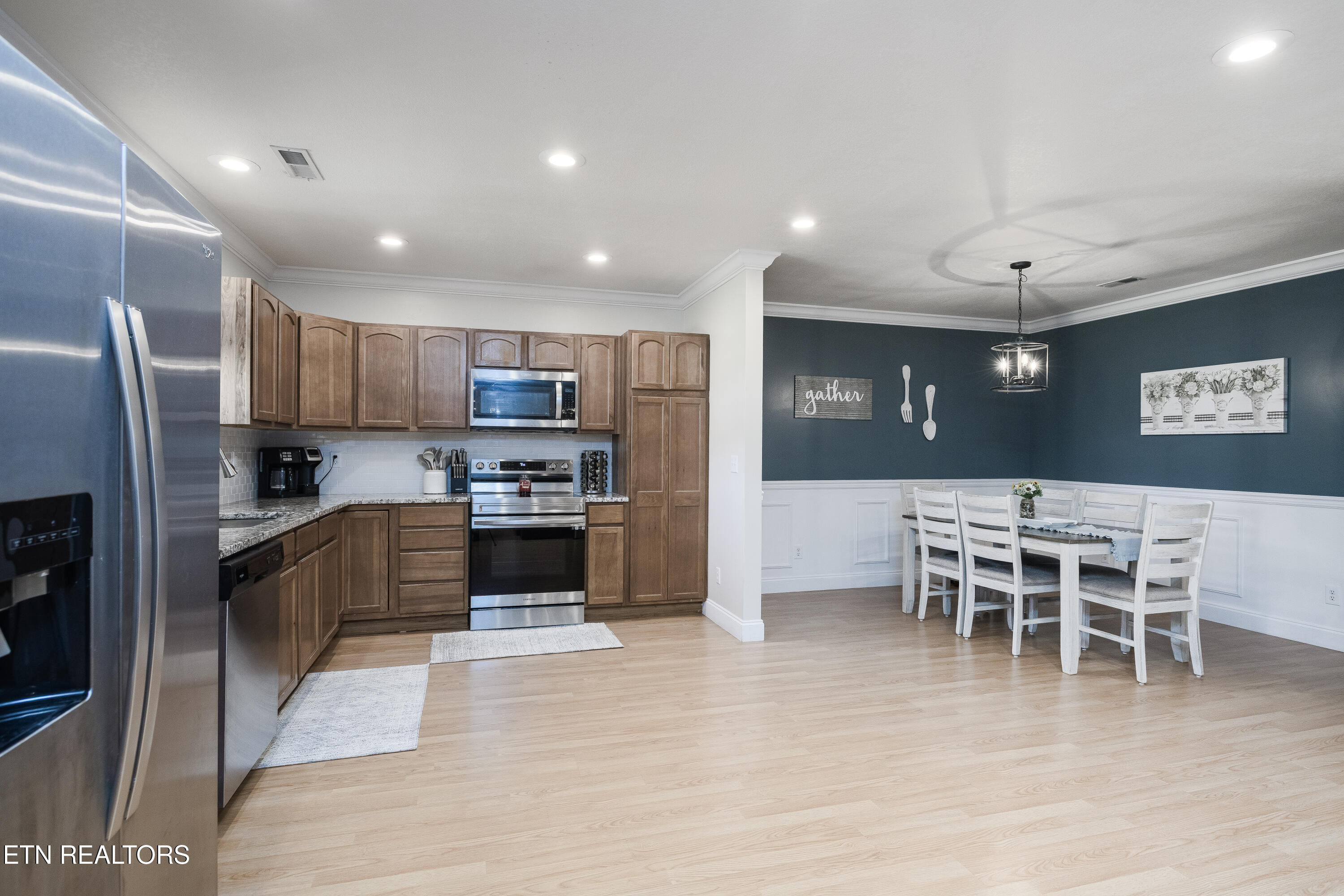 297 Parks Circle Harrogate, TN 37752 - Photo 10 of 30 297 Parks Cir-0016