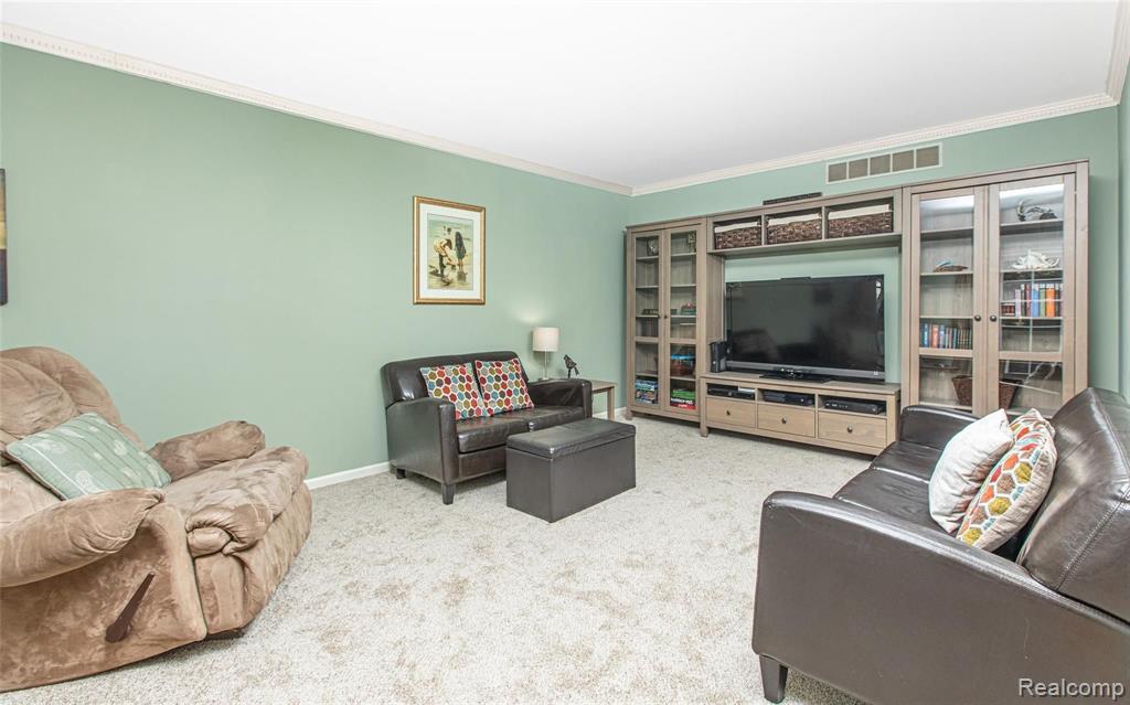 741 Rutgers Road Rochester Hills, MI 48309 - Photo 18 of 37