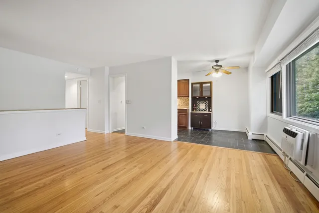 $339,900 | 1341 Greenwillow Lane, Unit C, Glenview, IL 60025