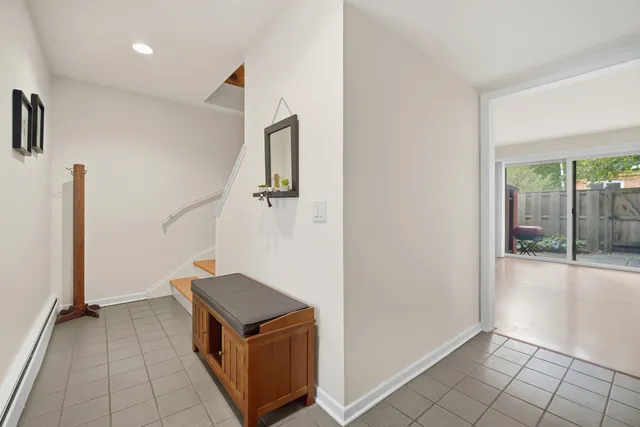 $339,900 | 1341 Greenwillow Lane, Unit C, Glenview, IL 60025