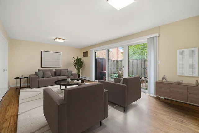 $339,900 | 1341 Greenwillow Lane, Unit C, Glenview, IL 60025