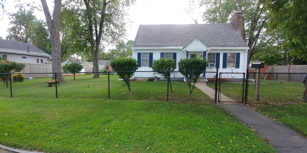 220 Denver Street Springfield, MA 01109 - Photo 1 of 7