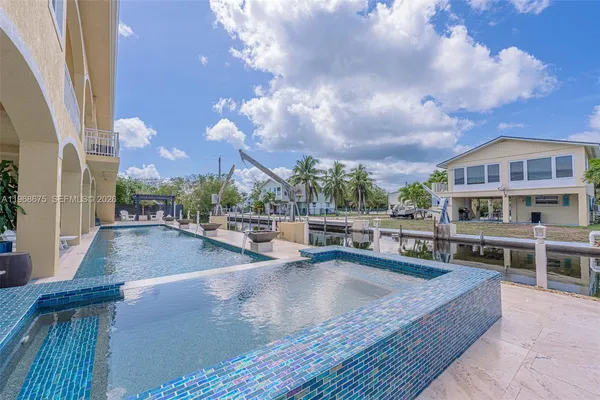 $8,500 | 30825 Ortega Lane, Big Pine Key, FL 33043