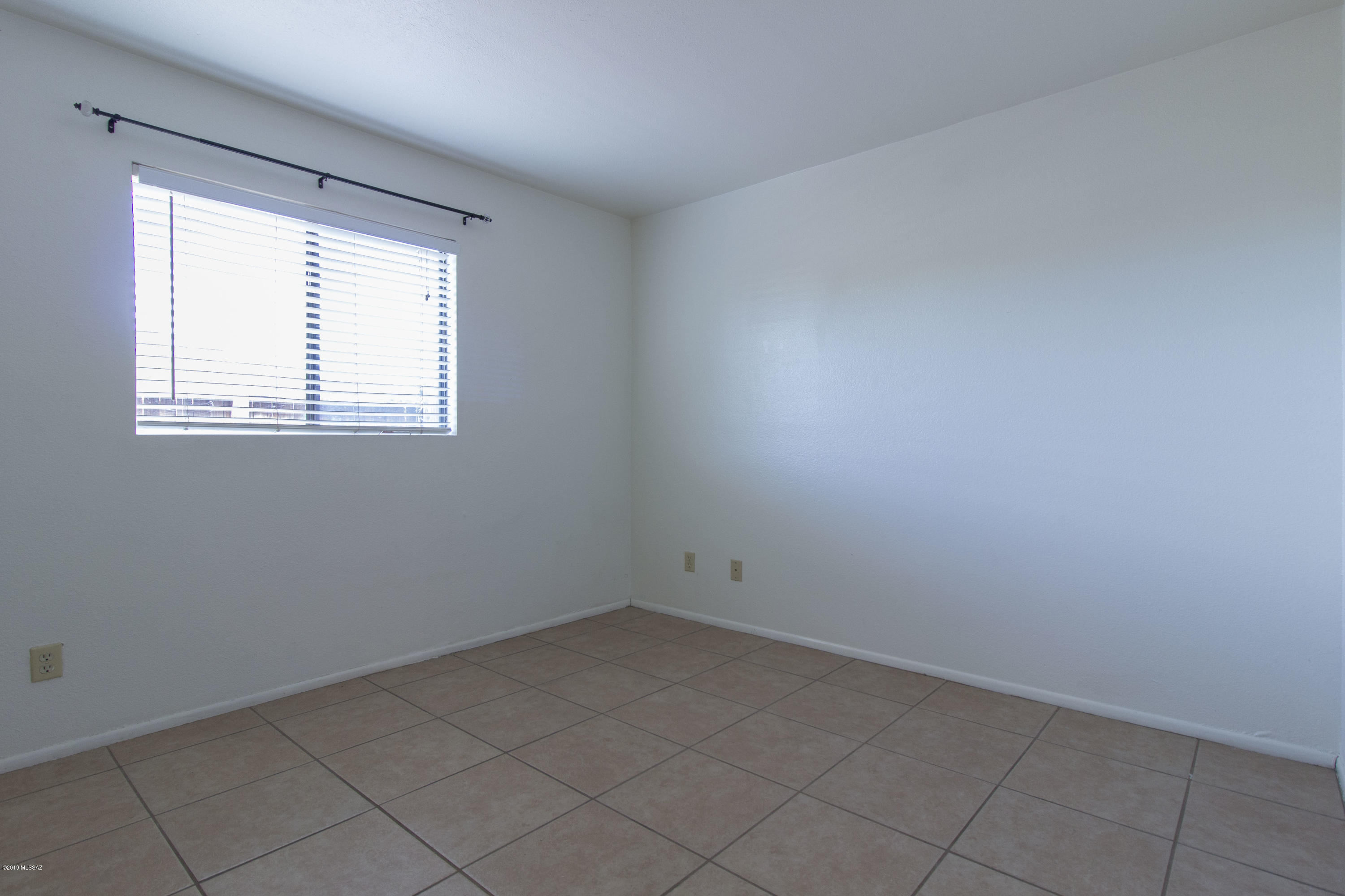 1745 East Glenn Street, Unit 101 Tucson, AZ 85719 - Photo 9 of 23