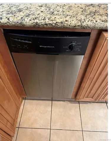 $399,900 | 82-34 Langdale Street, Unit 142A | Floral Park