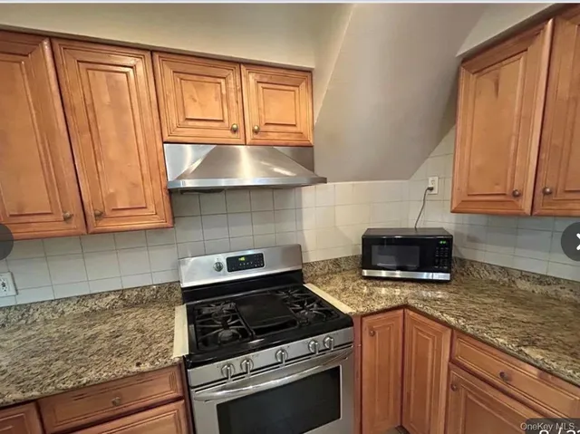 $399,900 | 82-34 Langdale Street, Unit 142A | Floral Park