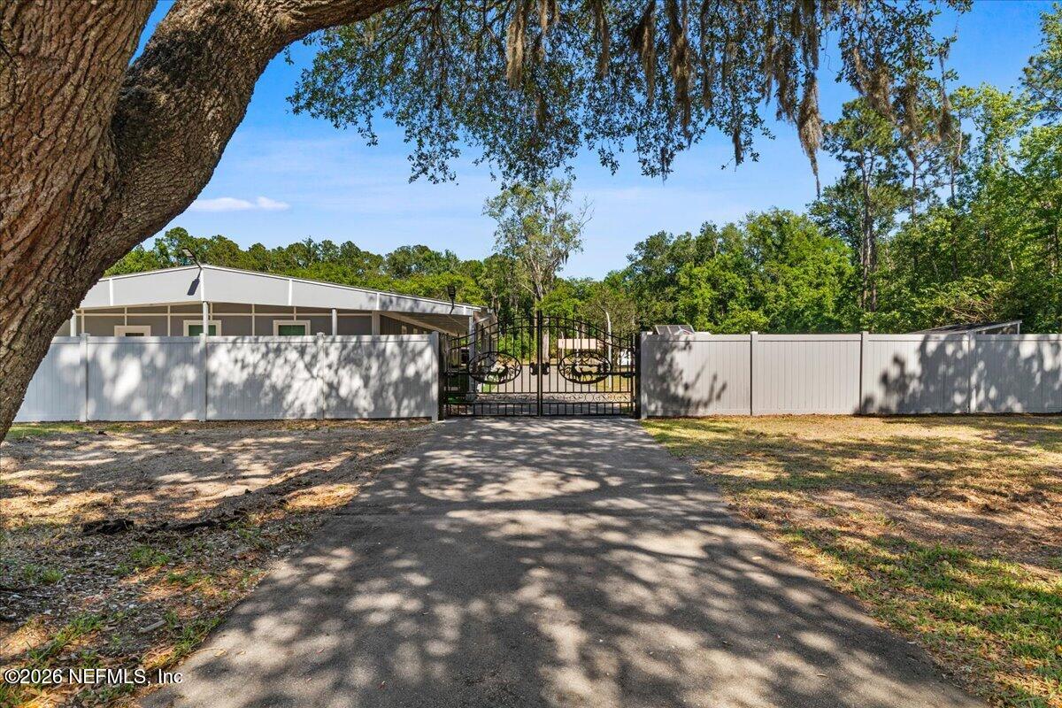 865 Cole Road Jacksonville, FL 32218 - Photo 3 of 69 04-460A1553