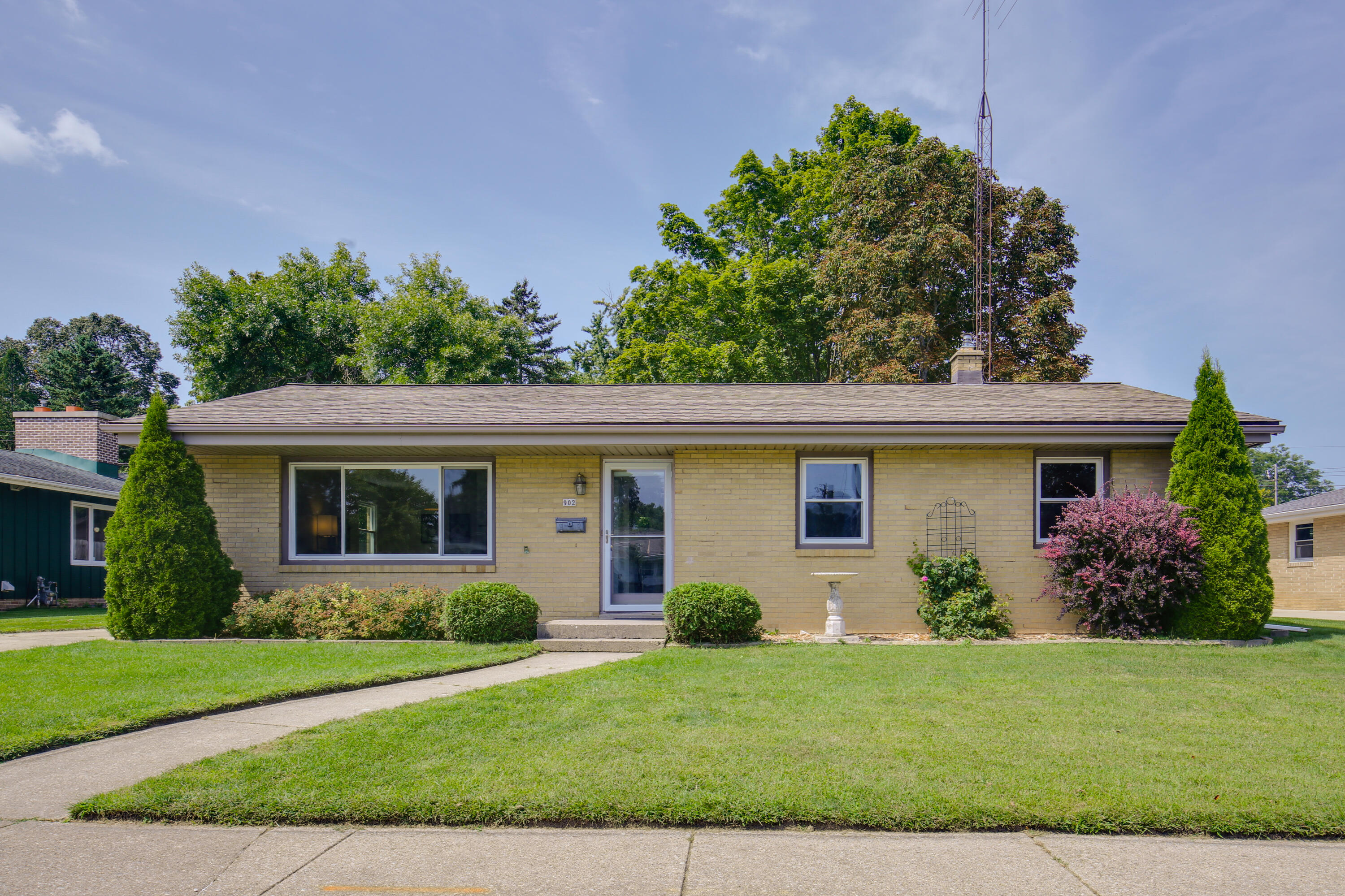 902 Perry Avenue Racine, WI 53406 - Photo 1 of 1 exterior
