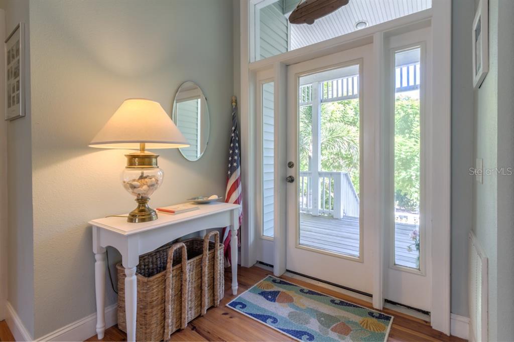 191 Kettle Harbor Drive Boca Grande, FL 33921 - Photo 34 of 50 a workspace with furniture and a window