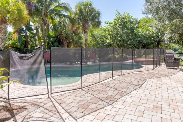 a view of outdoor space with entertaining space