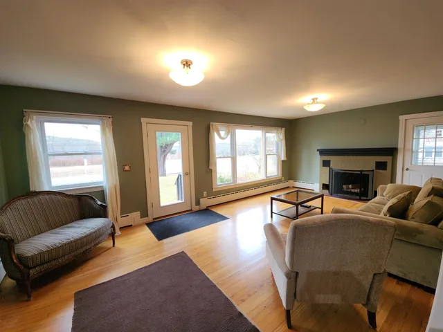 $2,500 | 907 West Swanzey Road, Swanzey, NH 03446