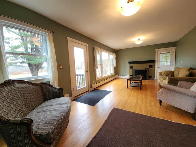 $2,500 | 907 West Swanzey Road, Swanzey, NH 03446