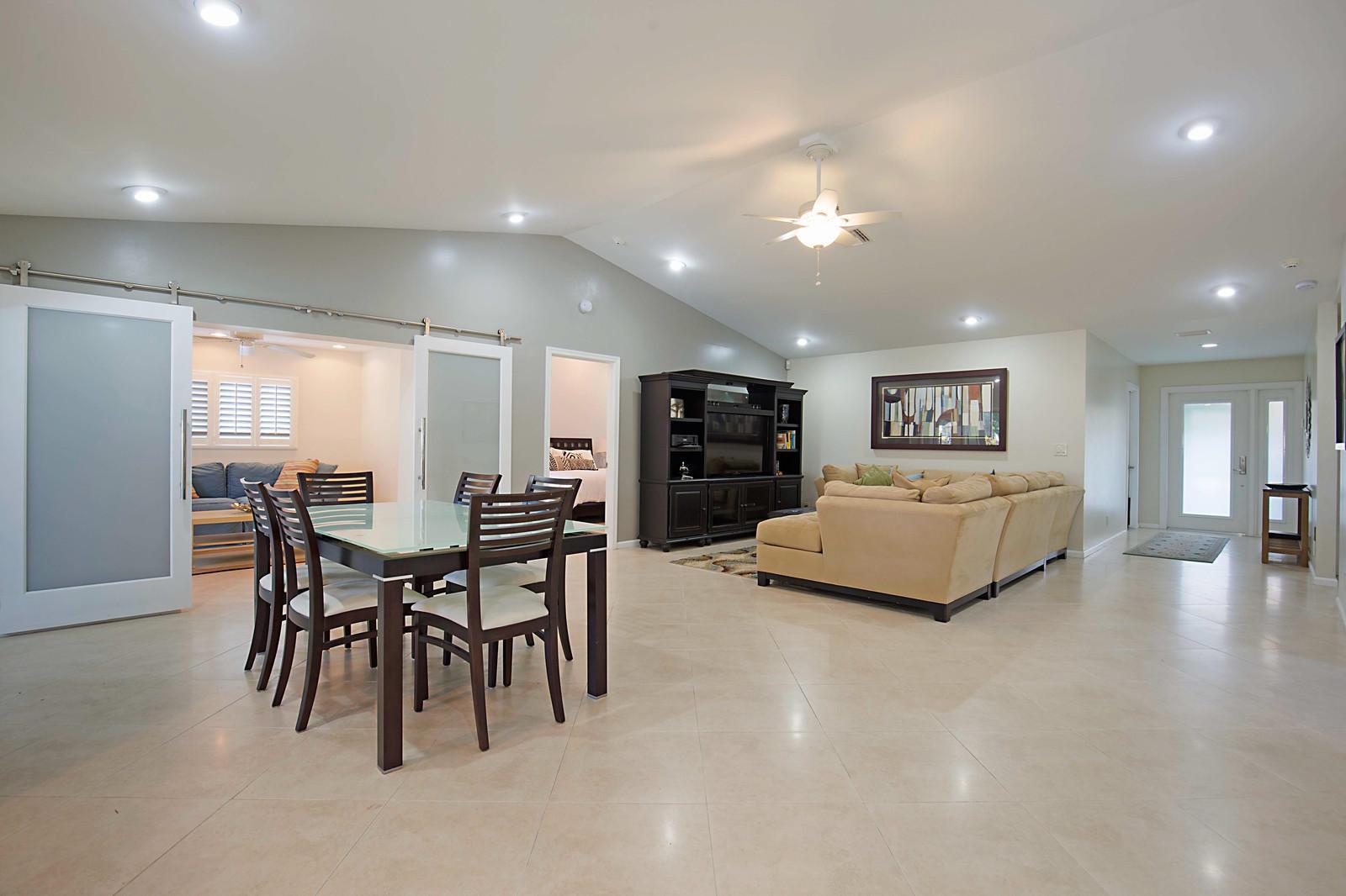 10567 Fenway Place Boca Raton, FL 33498 - Photo 2 of 28 02_10567_Fenway_Pl__7_of_25_mls