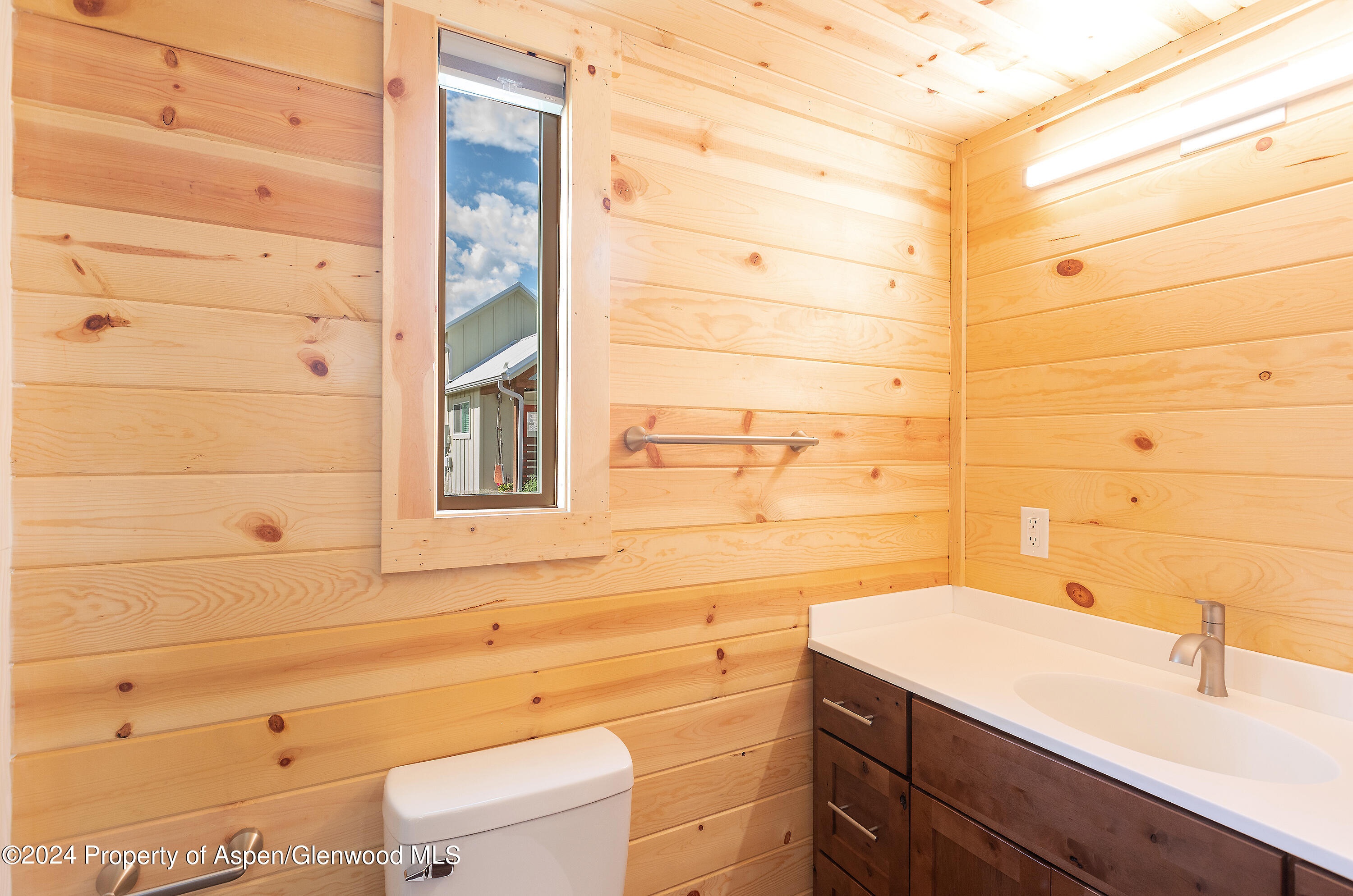 329 River Frontage Road, Unit 27 Silt, CO 81652 - Photo 7 of 16 Bathroom