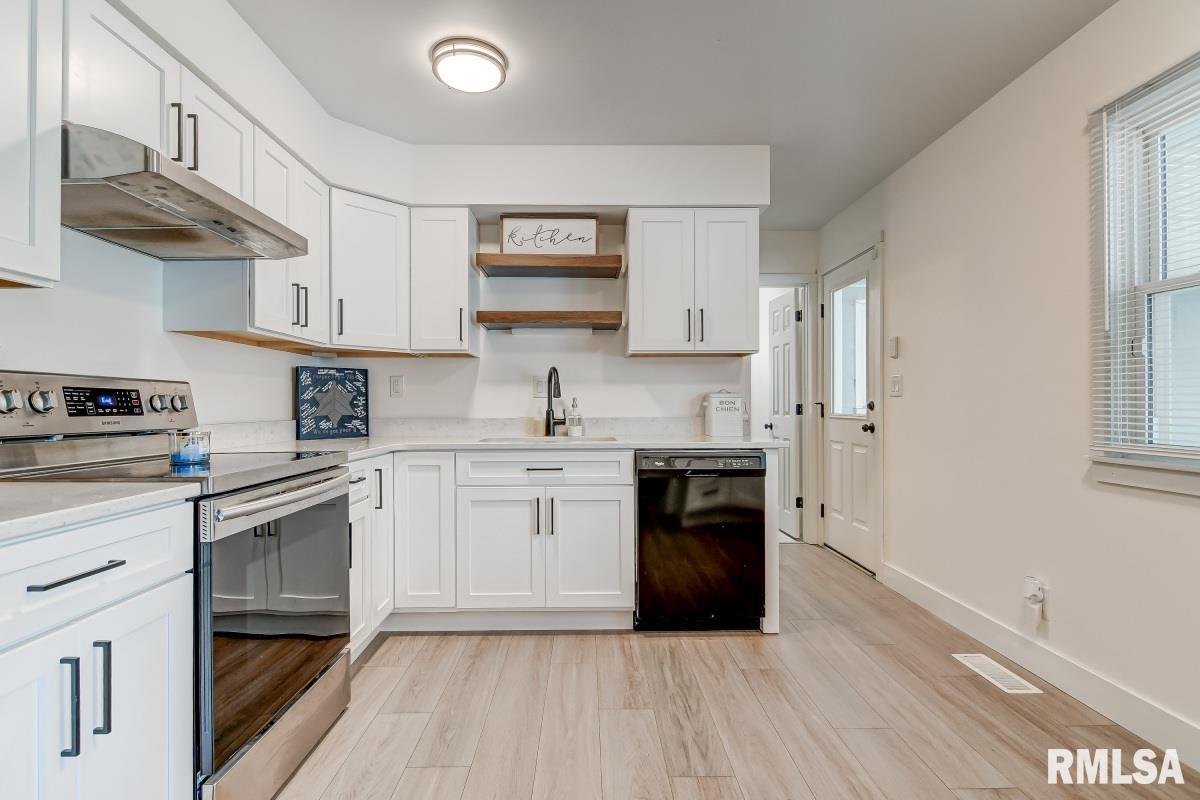 55 Drawbridge Road Springfield, IL 62704 - Photo 9 of 34 Gallery Image 9