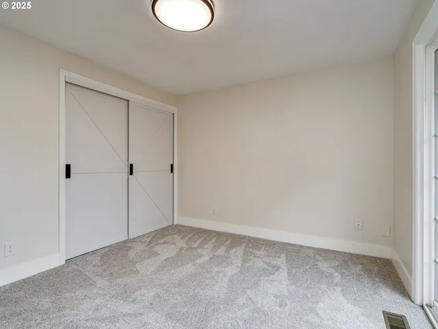 $575,000 | 5820 Southwest 206th Avenue, Beaverton, OR 97078