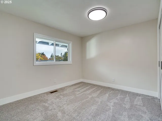 $575,000 | 5820 Southwest 206th Avenue, Beaverton, OR 97078