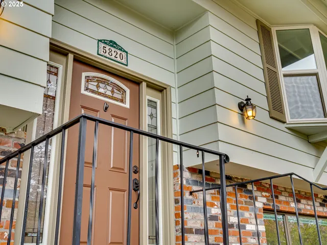 $575,000 | 5820 Southwest 206th Avenue, Beaverton, OR 97078