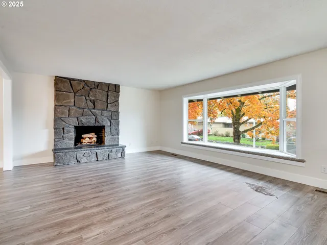 $575,000 | 5820 Southwest 206th Avenue, Beaverton, OR 97078