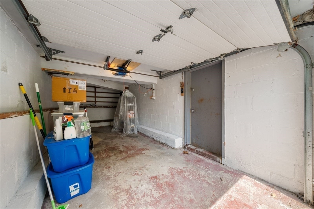 31 Braeburn Road Boston, MA 02136 - Photo 30 of 38
