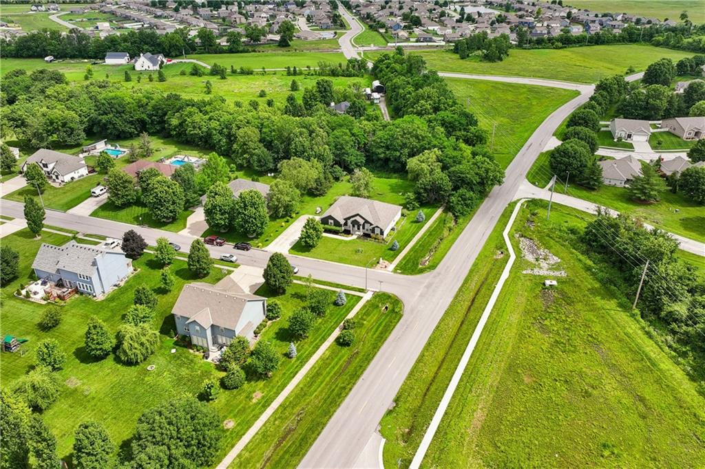 1611 Southwest Deer Run Road Oak Grove, MO 64075 - Photo 71 of 75