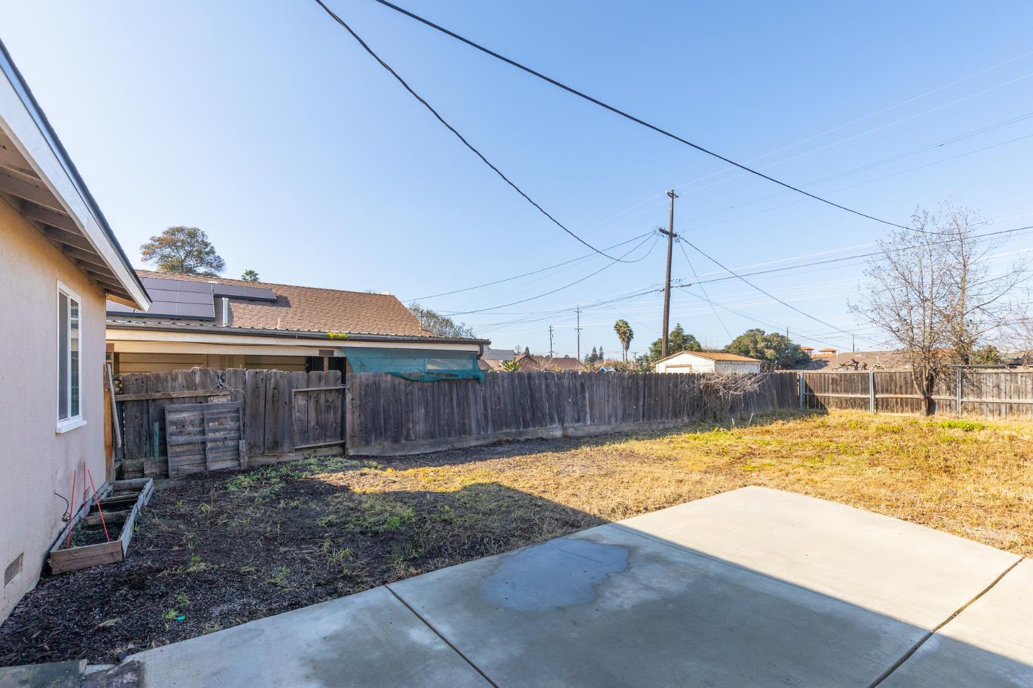 266 East Linden Avenue Reedley, CA 93654 - Photo 22 of 31