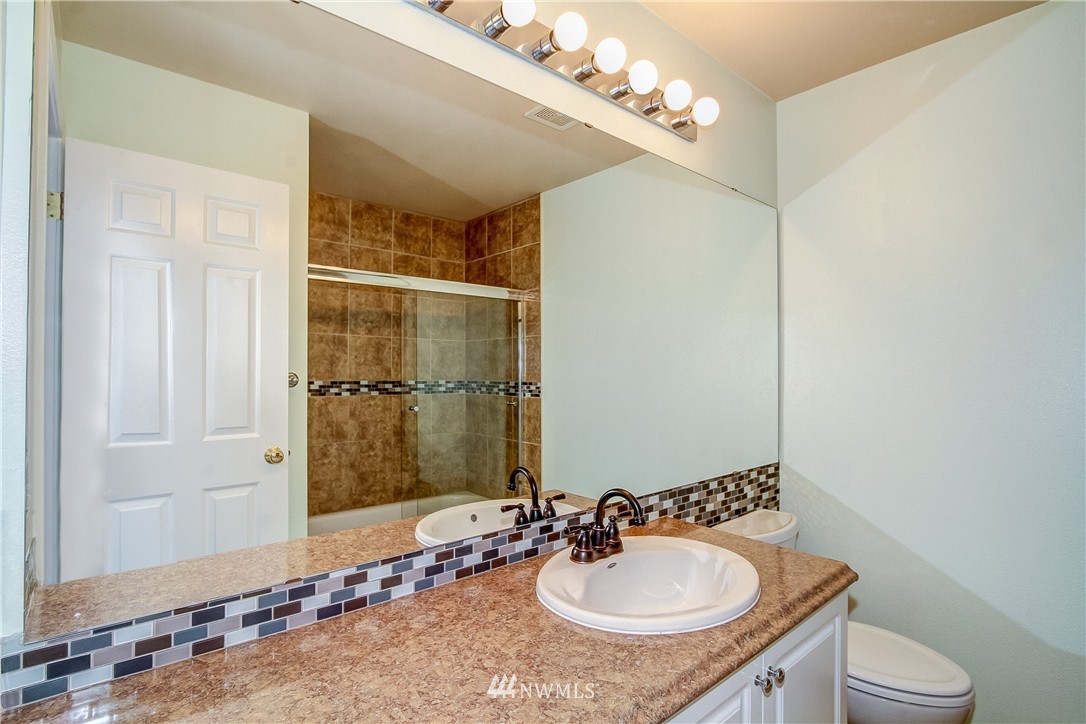 16236 118th Lane Northeast, Unit 13 Bothell, WA 98011 - Photo 14 of 25 Gallery Image 14