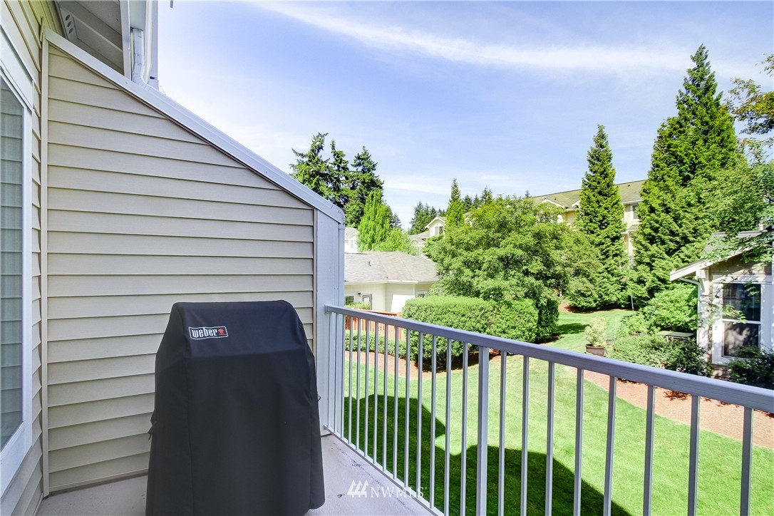 16236 118th Lane Northeast, Unit 13 Bothell, WA 98011 - Photo 4 of 25 Gallery Image 4