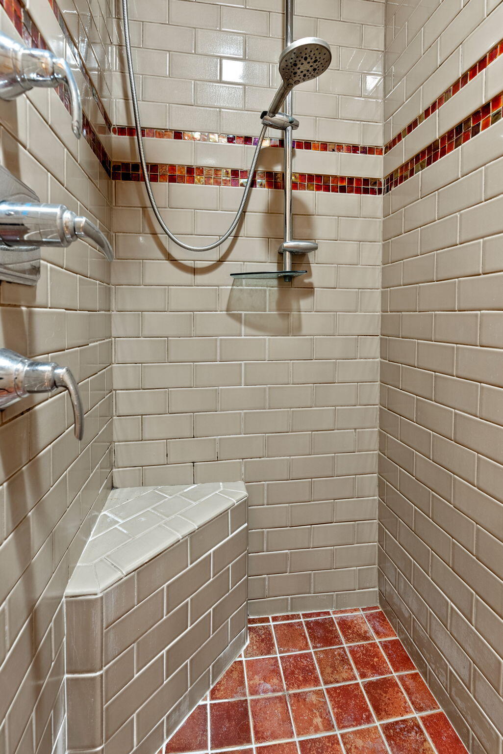 1439 Northwest 4th Street Bend, OR 97703 - Photo 24 of 41 Main Level Bathroom