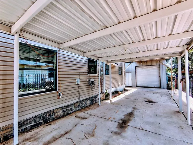 a view of outdoor space