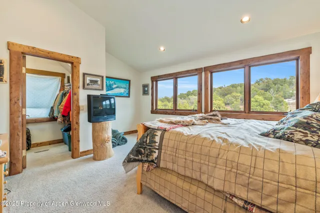 $999,900 | 76 County Road, Maybell, CO 81640