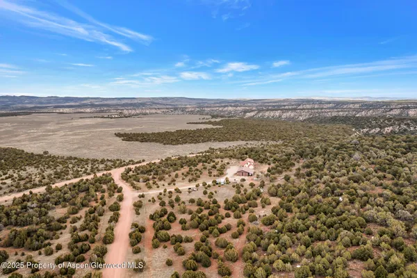 $999,900 | 76 County Road, Maybell, CO 81640
